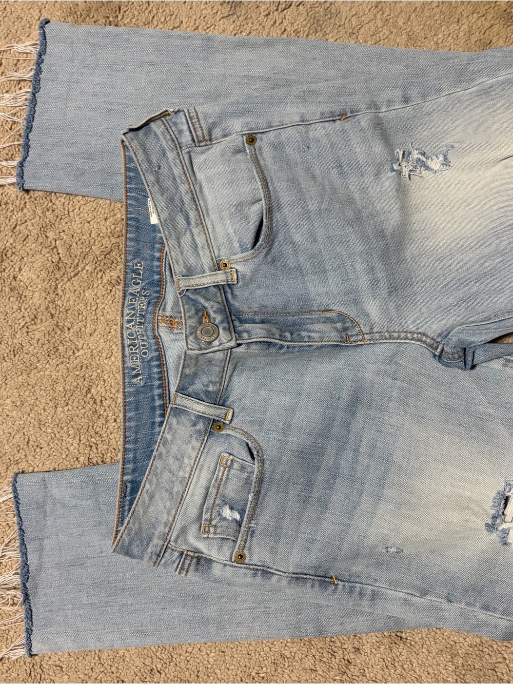 American Eagle Outfitters Light Blue Cropped Distressed Jeans